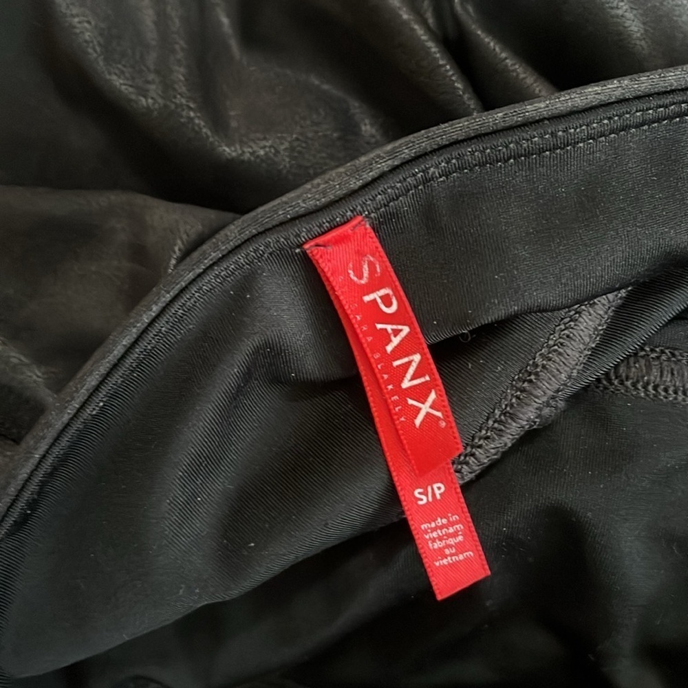 Spanx faux leather leggings - Picture 2 of 11